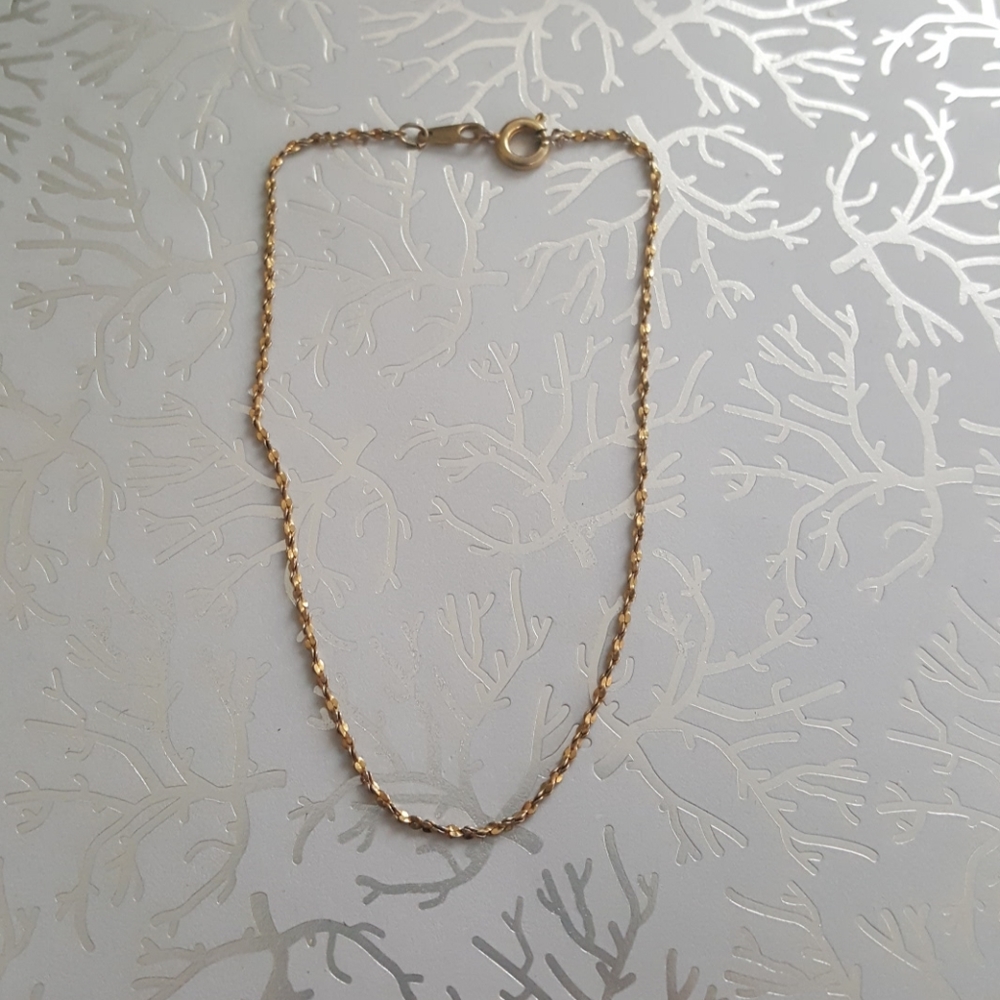 Gold bracelet